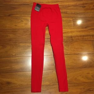 NWT MeMoi Fashion Leggings Pleated Front Red Size S/M
